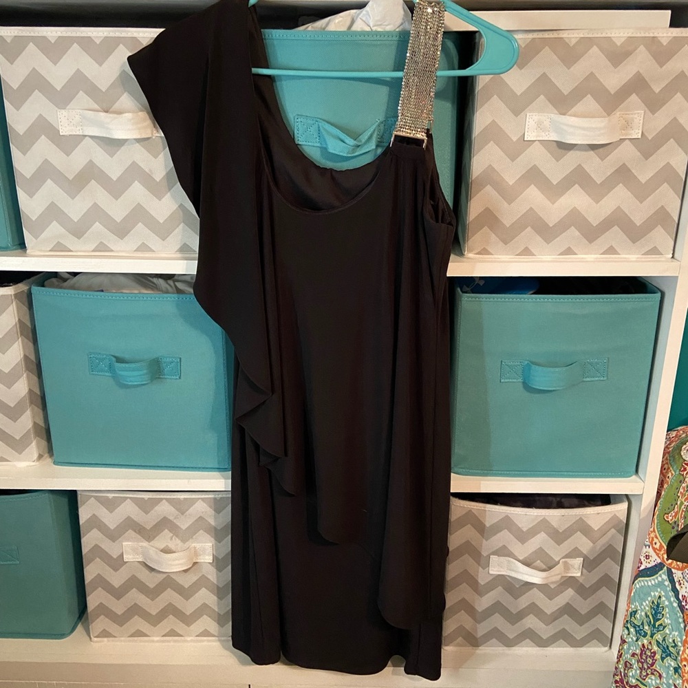 EUC Little black dress one shoulder w/bling strap stretchy material!